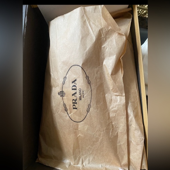 Flat white leather prada espadrilles - Picture 4 of 6